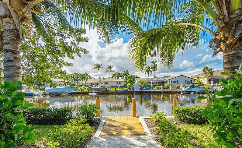 90ft High-Amp Yacht Slip for Rent Lighthouse Point